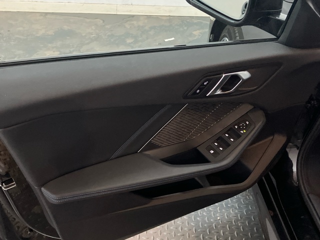 BMW Serie 1 120d color Negro. Año 2025. 120KW(163CV). Diésel. En concesionario Proa Premium Palma de Illes Balears