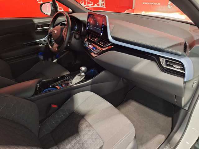 Toyota C-HR 1.8 125H Advance 90 kW (122 CV)