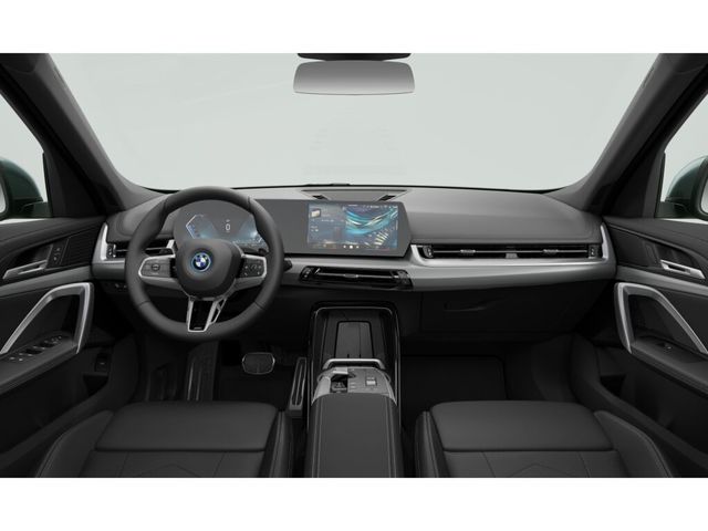 BMW X1 xDrive30e color Verde. Año 2024. 240KW(326CV). Híbrido Electro/Gasolina. En concesionario Movil Begar Alcoy de Alicante