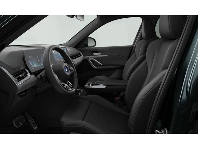 BMW X1 xDrive30e color Verde. Año 2024. 240KW(326CV). Híbrido Electro/Gasolina. En concesionario Movil Begar Alcoy de Alicante