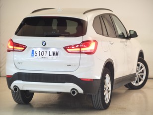BMW X1 sDrive18d color Blanco. Año 2022. 110KW(150CV). Diésel. 