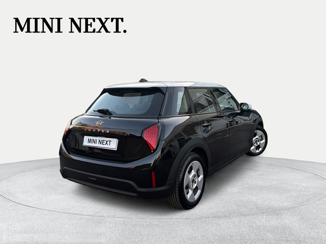 fotoG 3 del MINI MINI 5 Puertas Cooper C 115 kW (156 CV) 156cv Gasolina del 2025 en Granada