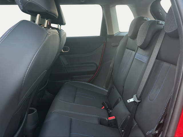 fotoG 8 del MINI MINI 5 Puertas Cooper C 115 kW (156 CV) 156cv Gasolina del 2025 en Granada