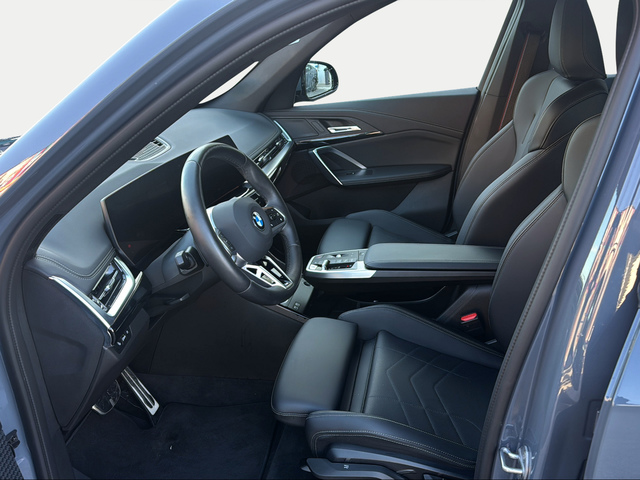 BMW X1 sDrive20i color Gris. Año 2024. 125KW(170CV). Gasolina. En concesionario Ilbira Motor | Granada de Granada