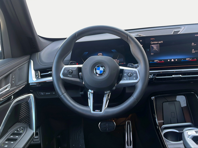 BMW X1 sDrive20d color Blanco. Año 2025. 120KW(163CV). Diésel. En concesionario Ilbira Motor | Granada de Granada
