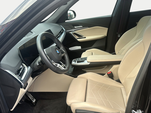 BMW X1 sDrive20d color Negro. Año 2025. 120KW(163CV). Diésel. En concesionario Ilbira Motor | Granada de Granada