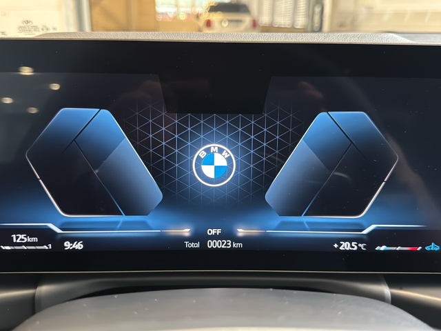 BMW Serie 3 320d color Negro. Año 2025. 140KW(190CV). Diésel. En concesionario Enekuri Motor de Vizcaya