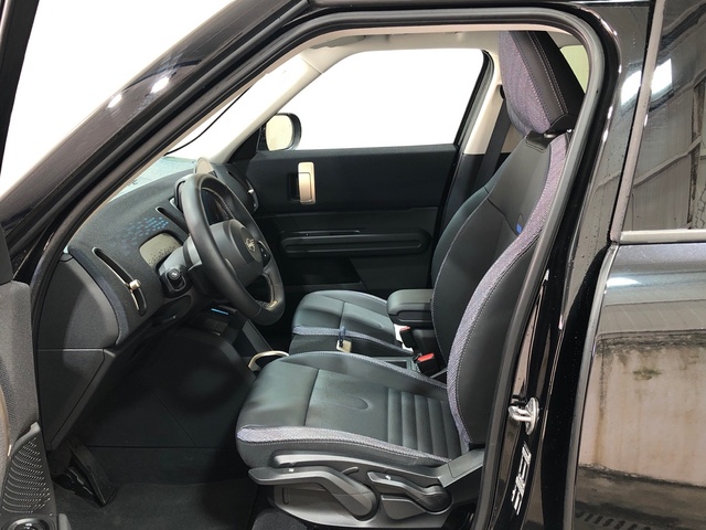 fotoG 19 del MINI MINI Countryman D 120 kW (163 CV) 163cv Diésel del 2025 en Madrid