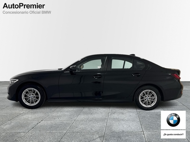 BMW Serie 3 318d color Negro. Año 2022. 110KW(150CV). Diésel. En concesionario Auto Premier, S.A. - MADRID de Madrid