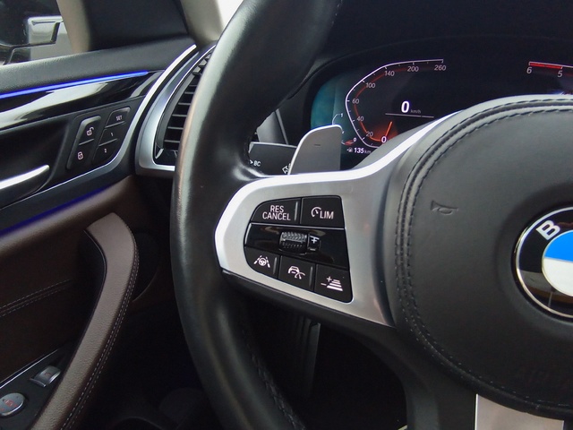 BMW X4 xDrive20d color Gris. Año 2021. 140KW(190CV). Diésel. En concesionario Augusta Aragon S.A. de Zaragoza