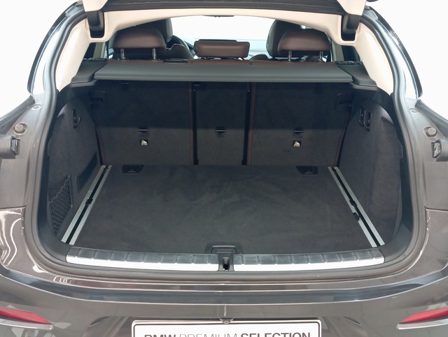 BMW X4 xDrive20d color Gris. Año 2021. 140KW(190CV). Diésel. En concesionario Augusta Aragon S.A. de Zaragoza