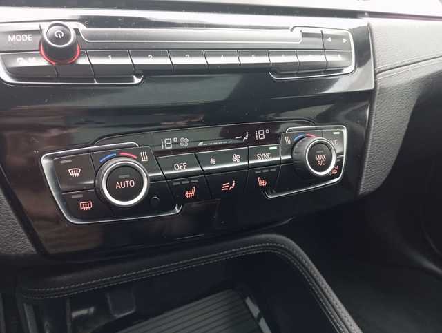 BMW X1 sDrive18d color Gris. Año 2022. 110KW(150CV). Diésel. En concesionario Augusta Aragon S.A. de Zaragoza
