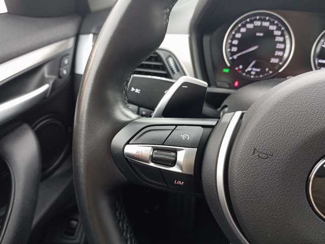 BMW X1 sDrive18d color Gris. Año 2022. 110KW(150CV). Diésel. En concesionario Augusta Aragon S.A. de Zaragoza