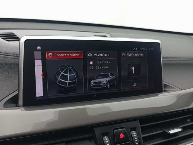 BMW X1 sDrive18d color Gris. Año 2022. 110KW(150CV). Diésel. En concesionario Augusta Aragon S.A. de Zaragoza