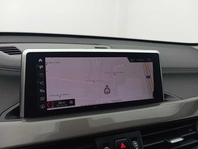 BMW X1 sDrive18d color Gris. Año 2022. 110KW(150CV). Diésel. En concesionario Augusta Aragon S.A. de Zaragoza