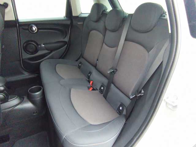 fotoG 8 del MINI MINI Cooper 5 Puertas 100 kW (136 CV) 136cv Gasolina del 2021 en Zaragoza