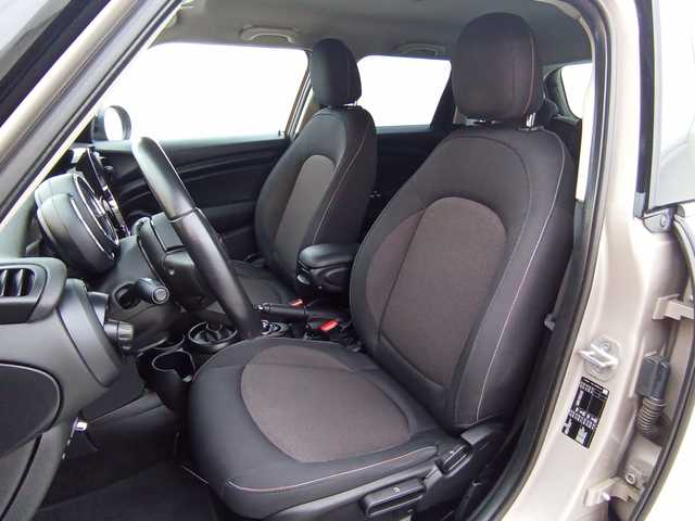 fotoG 10 del MINI MINI Cooper 5 Puertas 100 kW (136 CV) 136cv Gasolina del 2021 en Zaragoza