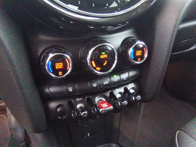 fotoG 12 del MINI MINI Cooper 5 Puertas 100 kW (136 CV) 136cv Gasolina del 2021 en Zaragoza