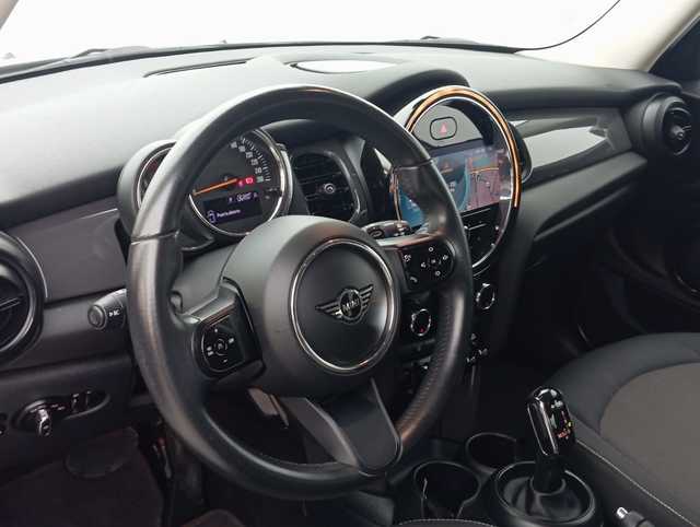 fotoG 20 del MINI MINI Cooper 5 Puertas 100 kW (136 CV) 136cv Gasolina del 2021 en Zaragoza