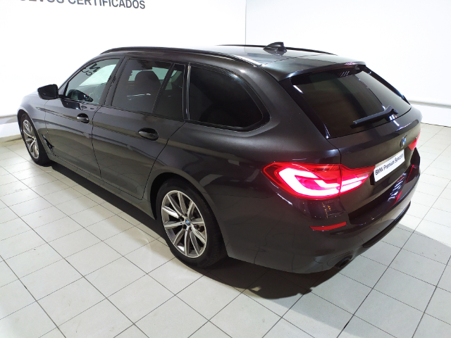 BMW Serie 5 530d Touring color Gris. Año 2018. 195KW(265CV). Diésel. En concesionario Hispamovil, Orihuela de Alicante