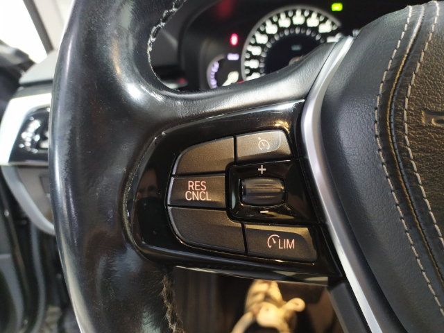 BMW Serie 5 530d Touring color Gris. Año 2018. 195KW(265CV). Diésel. En concesionario Hispamovil, Orihuela de Alicante