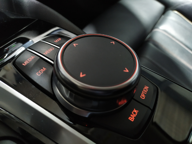 BMW Serie 5 530d Touring color Gris. Año 2018. 195KW(265CV). Diésel. En concesionario Hispamovil, Orihuela de Alicante