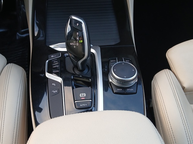 BMW X3 xDrive20d color Negro. Año 2021. 140KW(190CV). Diésel. En concesionario ALZIRA Automoviles Fersan, S.A. de Valencia