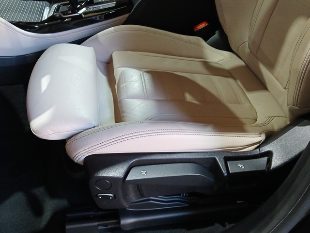 BMW X4 xDrive20i color Negro. Año 2019. 135KW(184CV). Gasolina. En concesionario GANDIA Automoviles Fersan, S.A. de Valencia