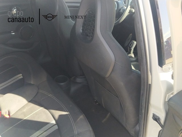 fotoG 8 del MINI MINI 5 Puertas Cooper 100 kW (136 CV) 136cv Gasolina del 2021 en Sta. C. Tenerife