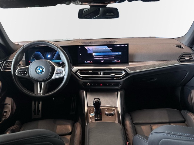 BMW i4 M50 color Gris. Año 2022. 400KW(544CV). Eléctrico. En concesionario Pruna Motor de Barcelona