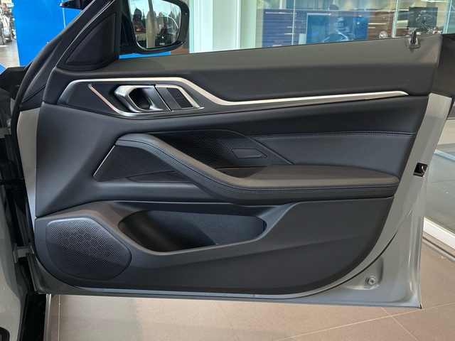 BMW i4 M50 color Gris. Año 2022. 400KW(544CV). Eléctrico. En concesionario Pruna Motor de Barcelona
