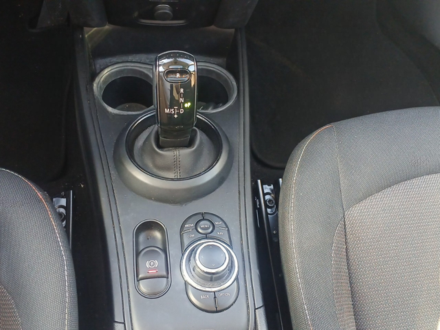 fotoG 12 del MINI MINI Countryman One 75 kW (102 CV) 102cv Gasolina del 2021 en Vizcaya