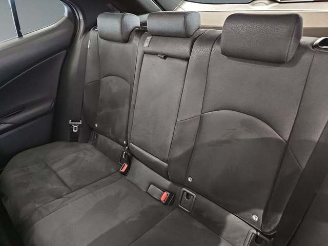 Foto 9 Lexus UX 250h Business 2WD 135 kW (184 CV)