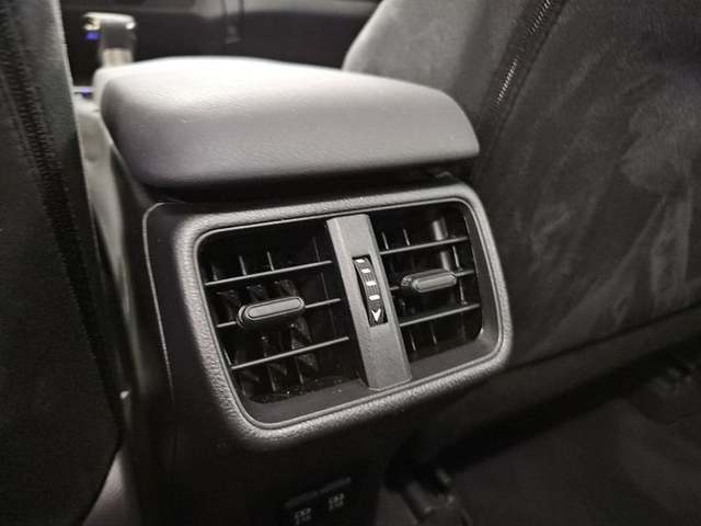 Foto 21 Lexus UX 250h Business 2WD 135 kW (184 CV)