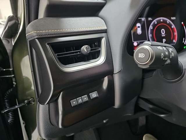 Foto 14 Lexus UX 300h Plus 146 kW (199 CV)