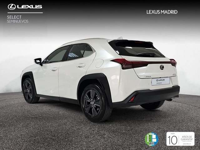 Foto 2 Lexus UX 300h Plus 146 kW (199 CV)