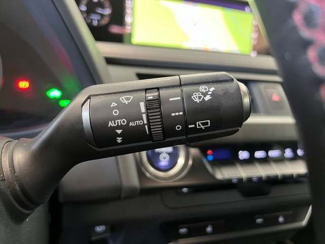 Foto 16 Lexus UX 250h F Sport 135 kW (184 CV)