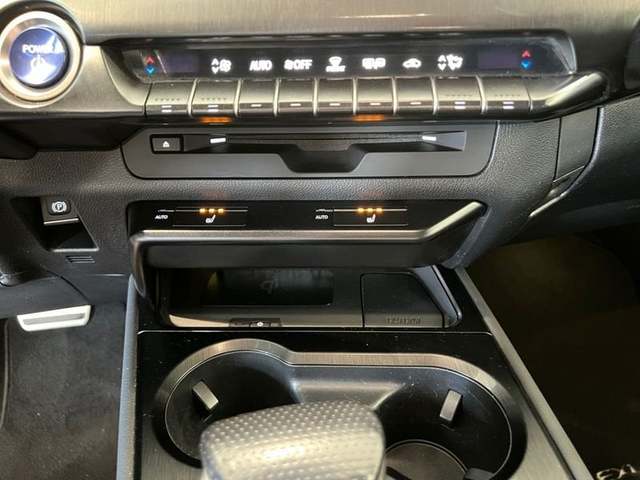 Foto 20 Lexus UX 250h F Sport 135 kW (184 CV)