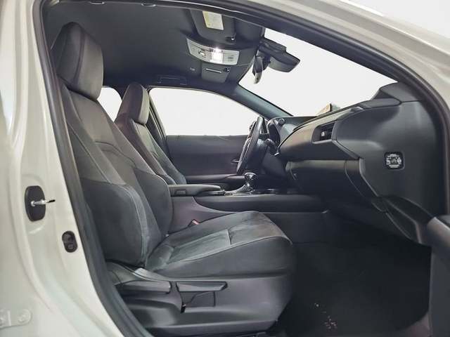 Foto 7 Lexus UX 250h Business 2WD 135 kW (184 CV)