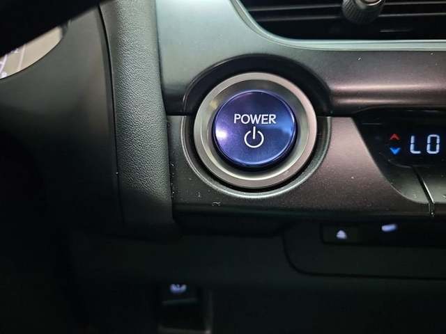 Foto 15 Lexus UX 250h Business 2WD 135 kW (184 CV)