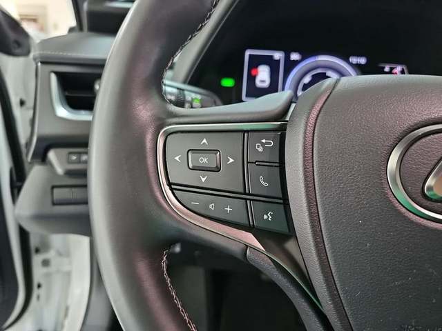 Foto 16 Lexus UX 250h Business 2WD 135 kW (184 CV)