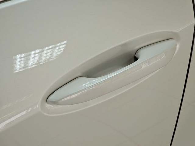 Foto 36 Lexus UX 250h Business 2WD 135 kW (184 CV)