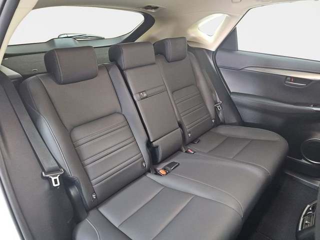 Foto 9 Lexus NX 300h Premium 2WD 145 kW (197 CV)