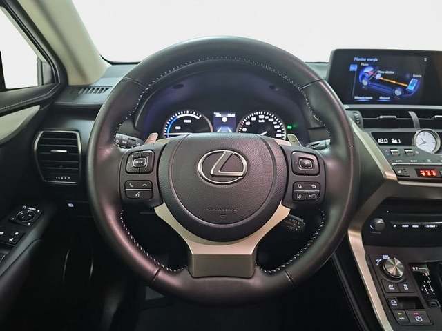 Foto 15 Lexus NX 300h Premium 2WD 145 kW (197 CV)