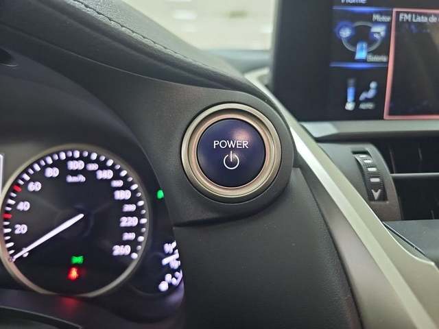 Foto 21 Lexus NX 300h Premium 2WD 145 kW (197 CV)