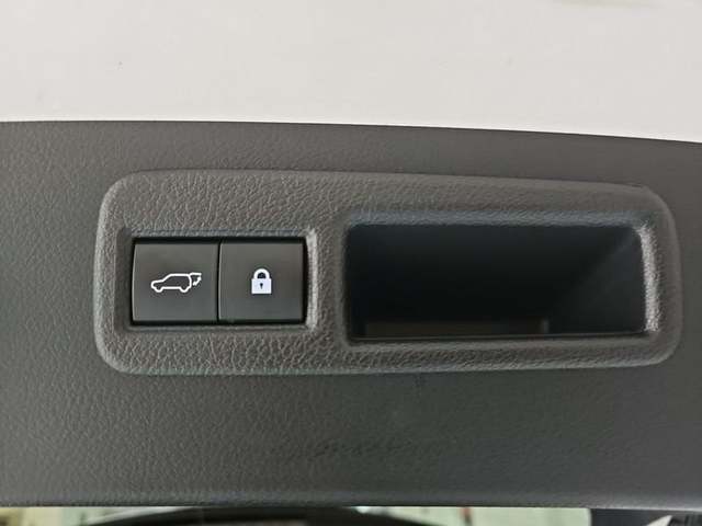 Foto 38 Lexus NX 300h Premium 2WD 145 kW (197 CV)