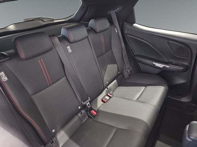 Foto 9 Lexus LBX 1.5 HEV Emotion+ 100 kW (136 CV)