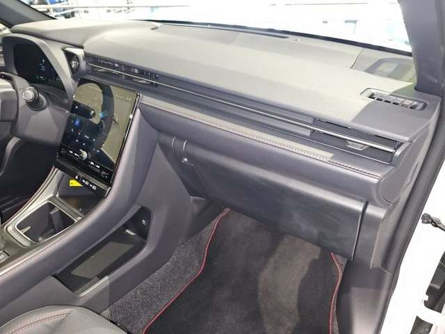 Foto 11 Lexus LBX 1.5 HEV Emotion+ 100 kW (136 CV)