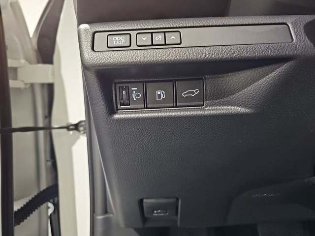 Foto 21 Lexus LBX 1.5 HEV Emotion+ 100 kW (136 CV)