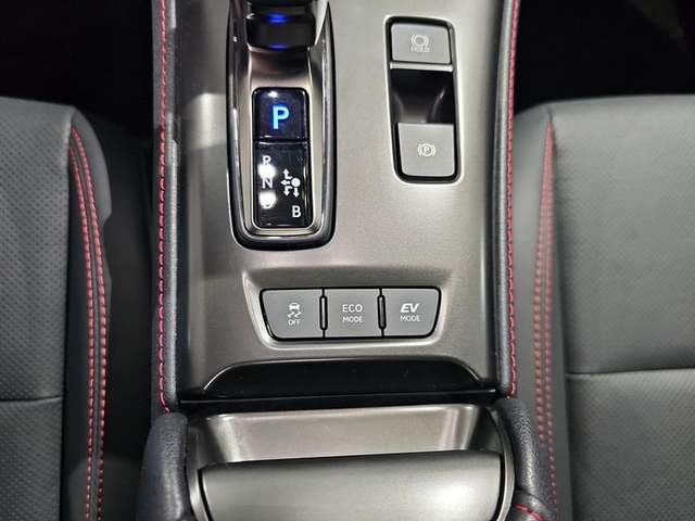 Foto 26 Lexus LBX 1.5 HEV Emotion+ 100 kW (136 CV)